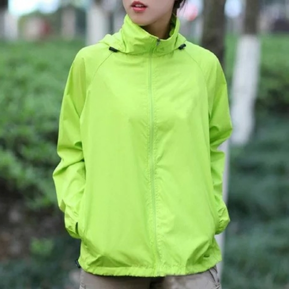 Waterproof coat - Picture 5 of 5